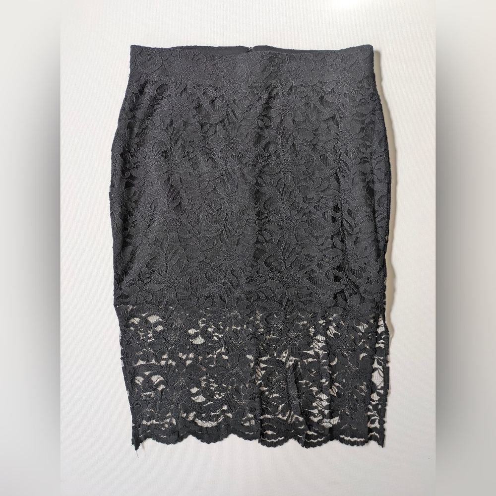 Torrid Black Lace Pencil Skirt Size 1X